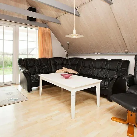 Three-bedroom Holiday In Ringkobing 15 Norre Lyngvig